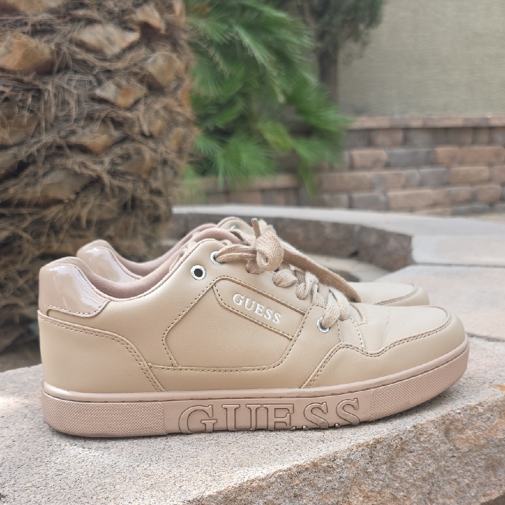 GUESS Neutral Beige Low-Top Sneakers 8m